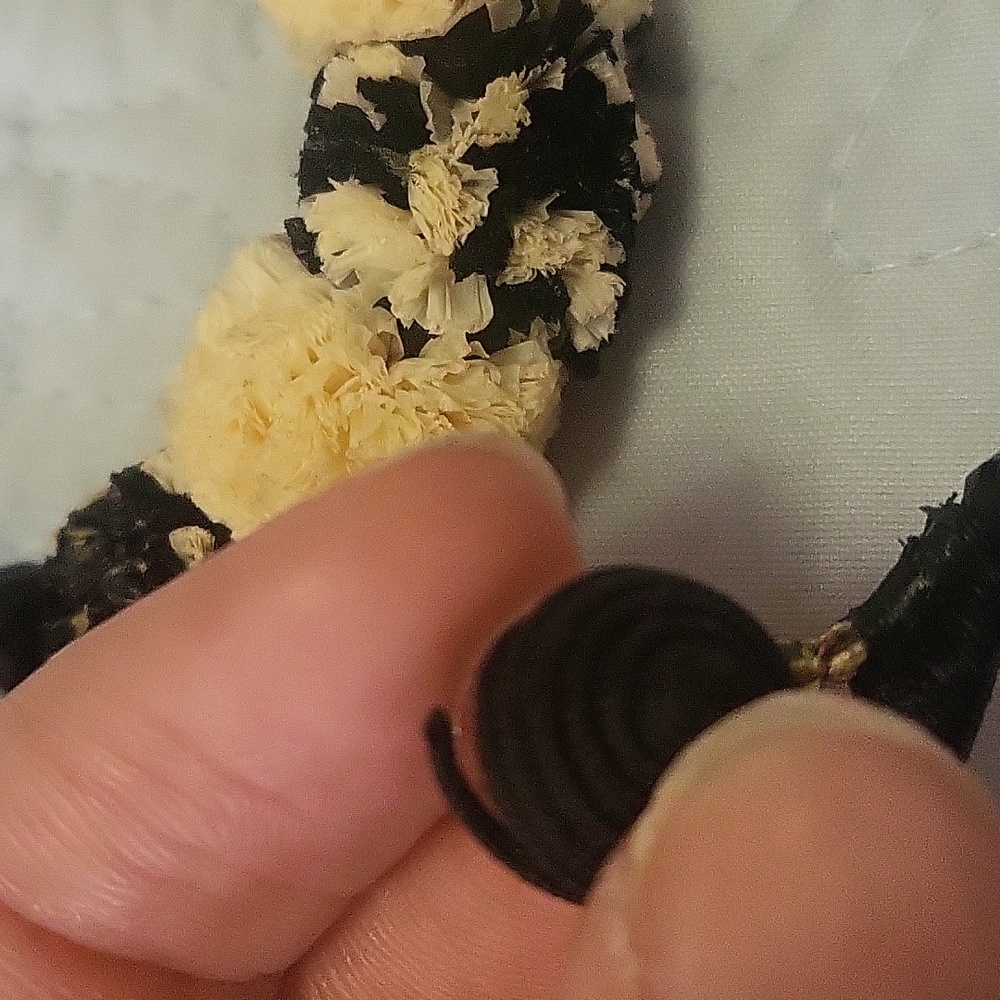 Black and cream hoops - Picture 3 of 3